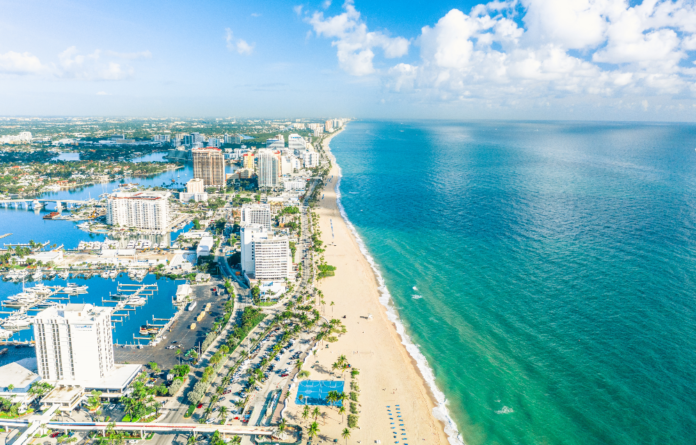 Header_AJR_FTL_Beach_0364_1__02d4d0a7-c538-42dc-ae3d-89f575ba4bf8